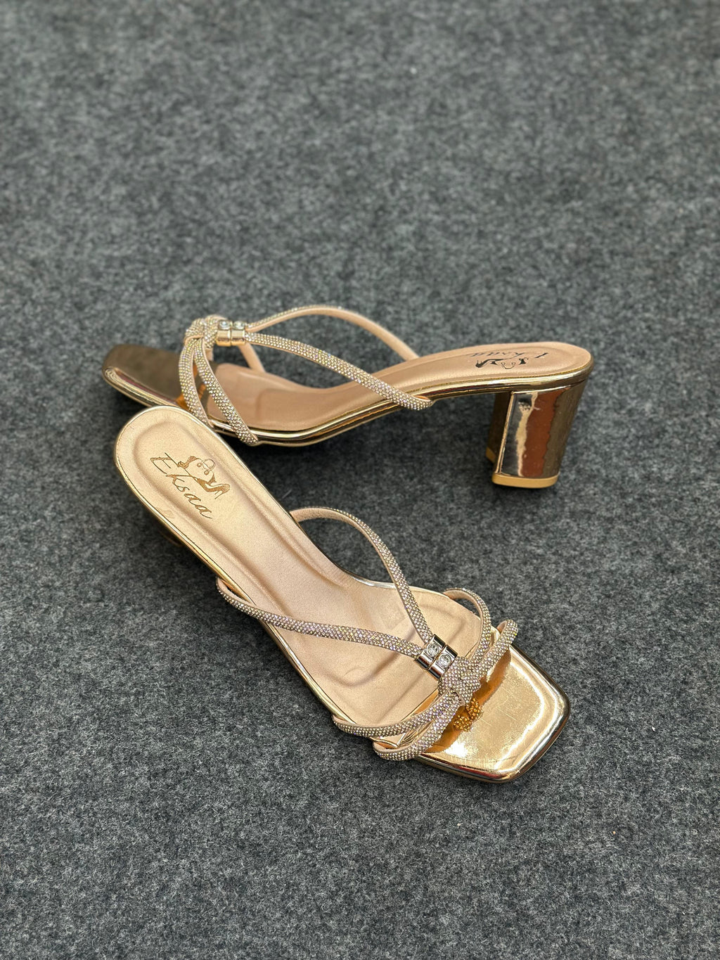 Aurelia Knot Heel